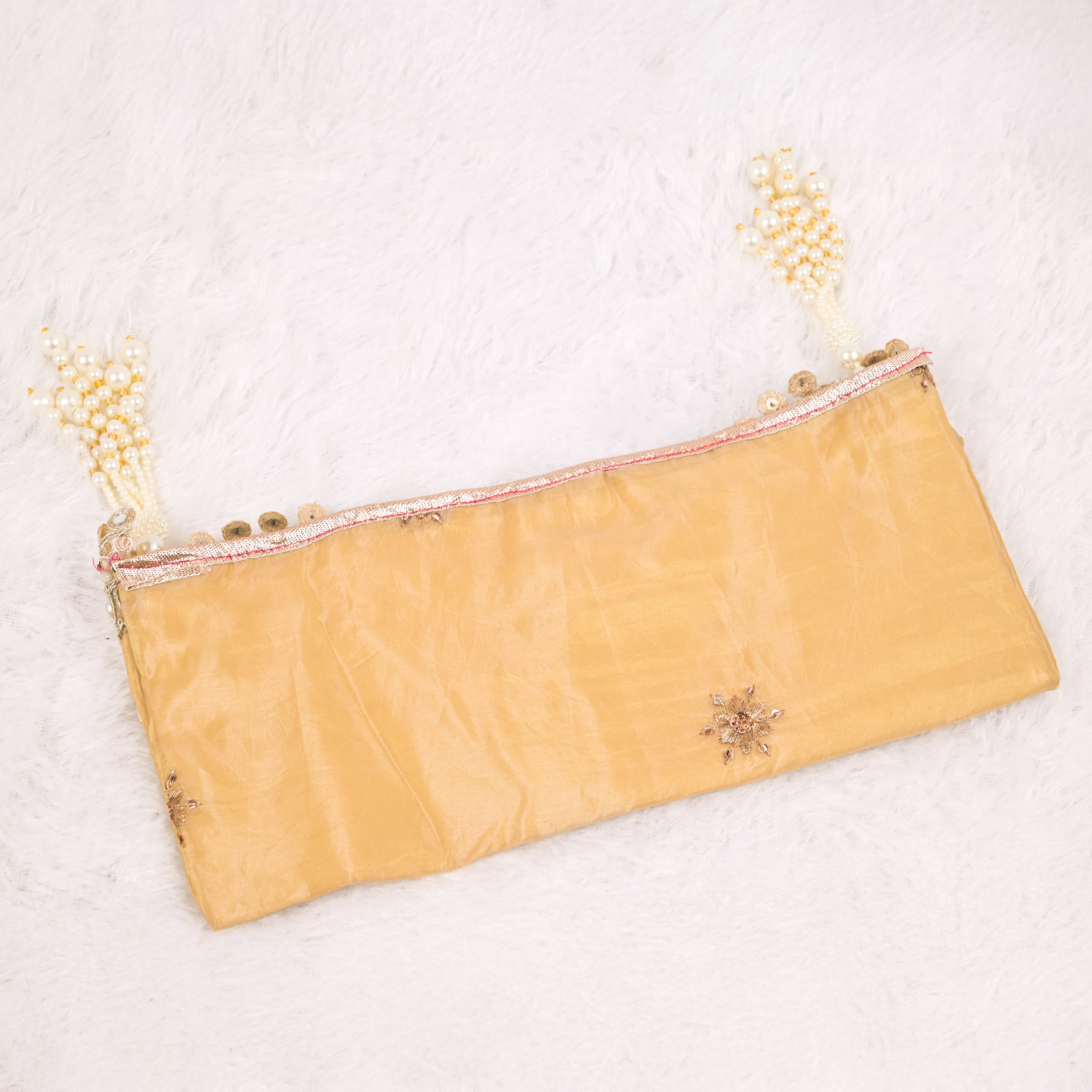 Decorative Pearl Toran Cover for Photo Frames