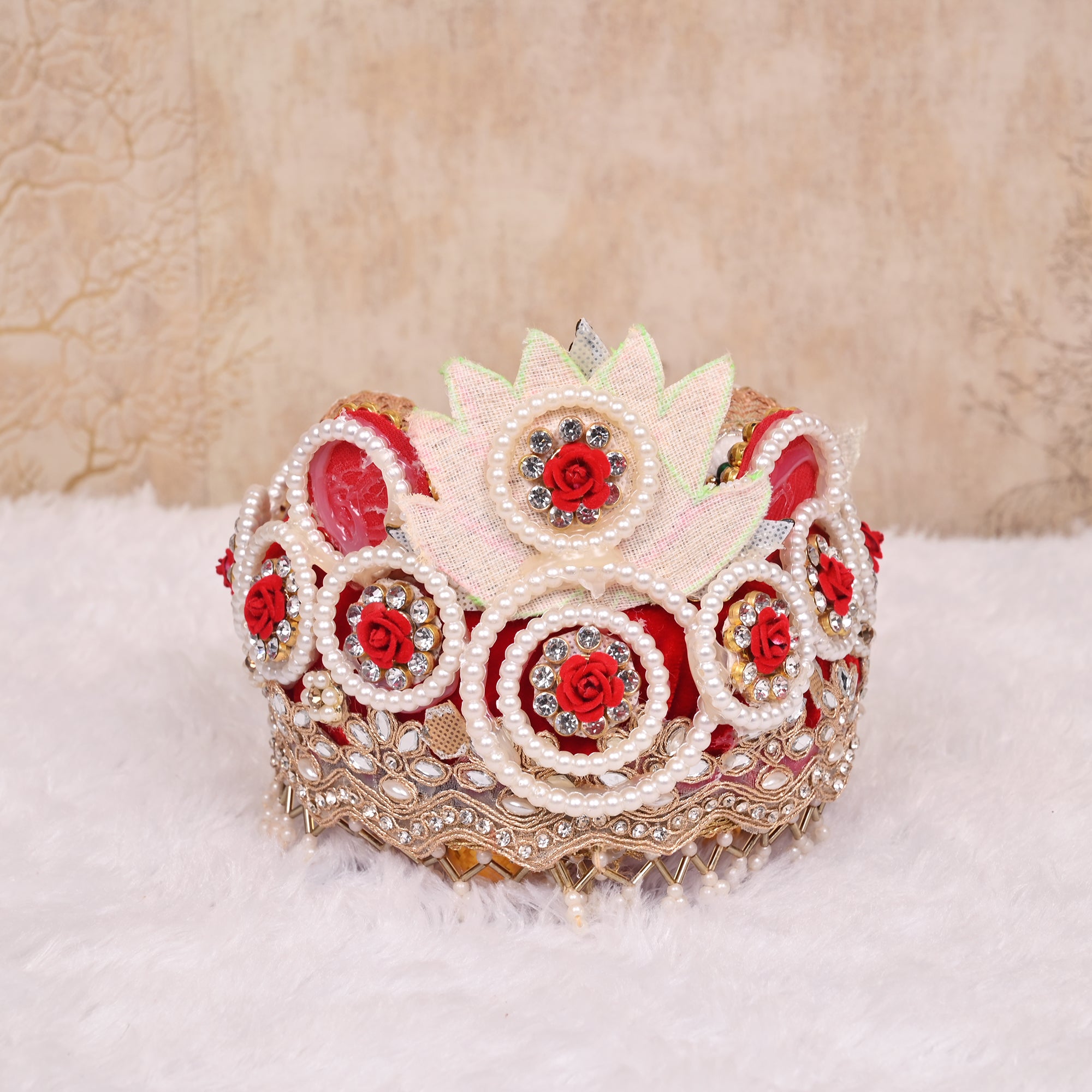 Laddu Gopal Singhasan Red and White Decorative Throne with Ornamental Backrest