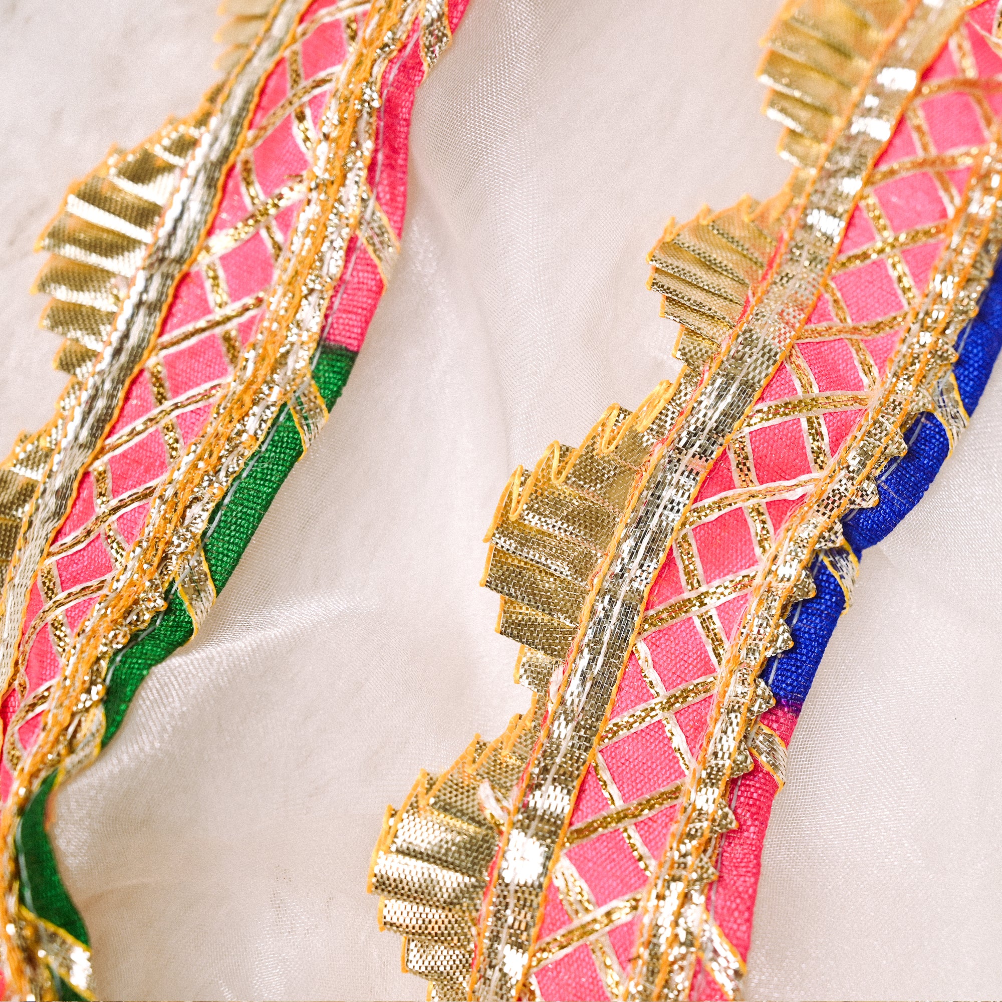 Decorative Round Thali Cover White and Pink Embroidered Design